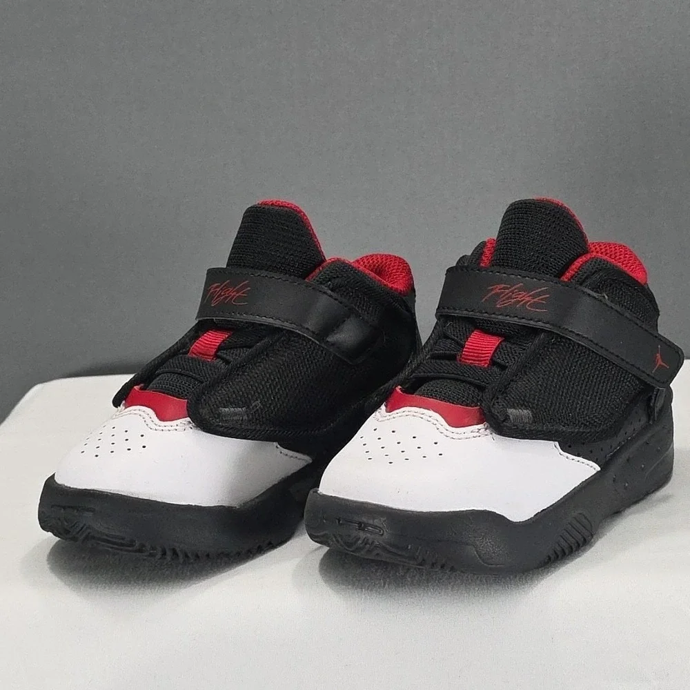 Jordan Max Aura 4‎ Black/White/ Gym Red Baby Toddler Shoes Size 6C